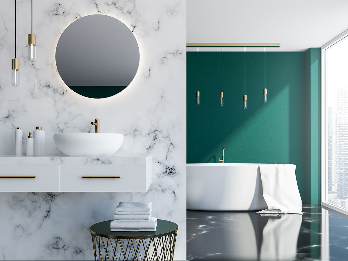 Bellissimo bagno con parete rivestita in marmo