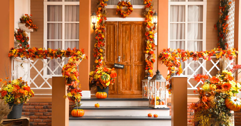 la casa con i colori dell'autunno